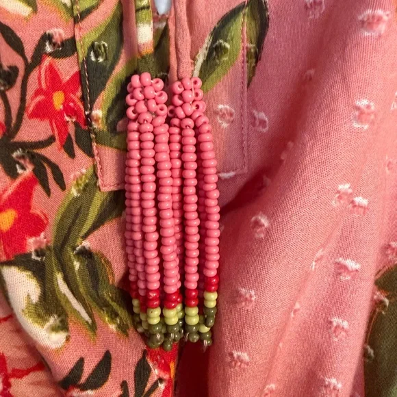 FARM Rio Aura Peasant Dress. Pink floral size medium. Size Medium